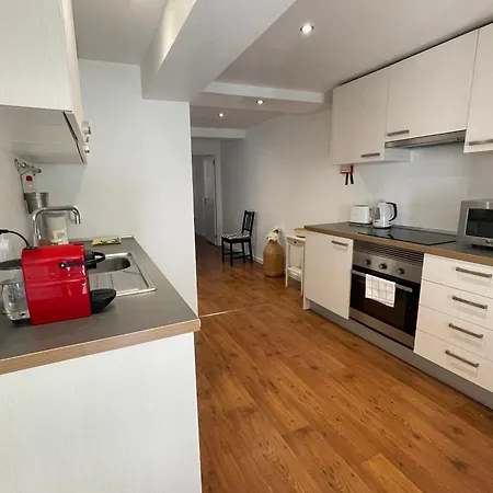 With Terrace * Lissabon