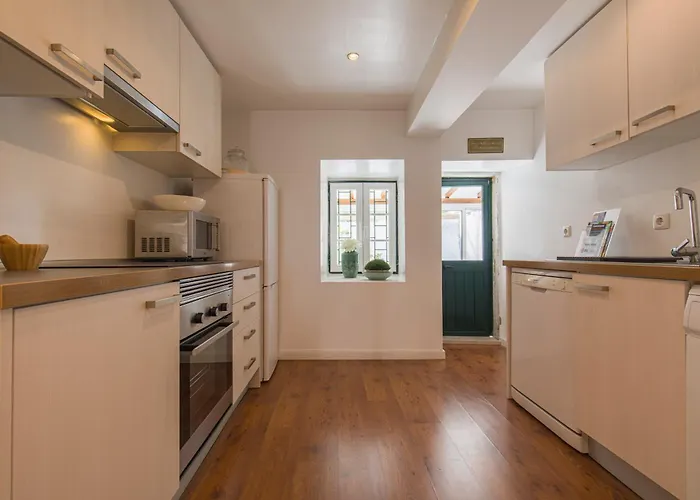 With Terrace بيت للعطل Lisboa