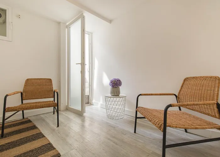 With Terrace بيت للعطل