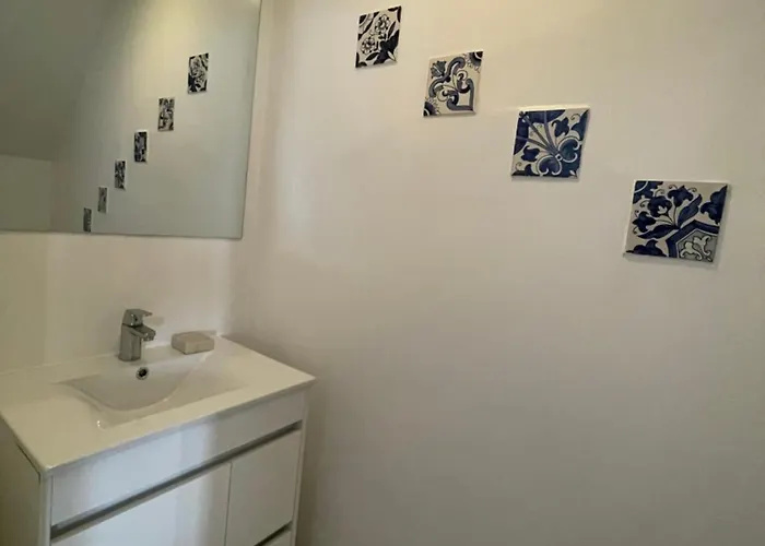 With Terrace بيت للعطل Lisboa