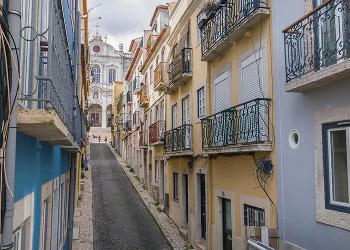 With Terrace بيت للعطل Lisboa