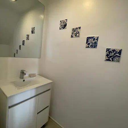 With Terrace Nyaraló Lisboa